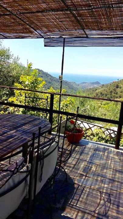 Agriturismo Osteria Du Barba Pe' - Casa Cassini 보르디게라 외부 사진